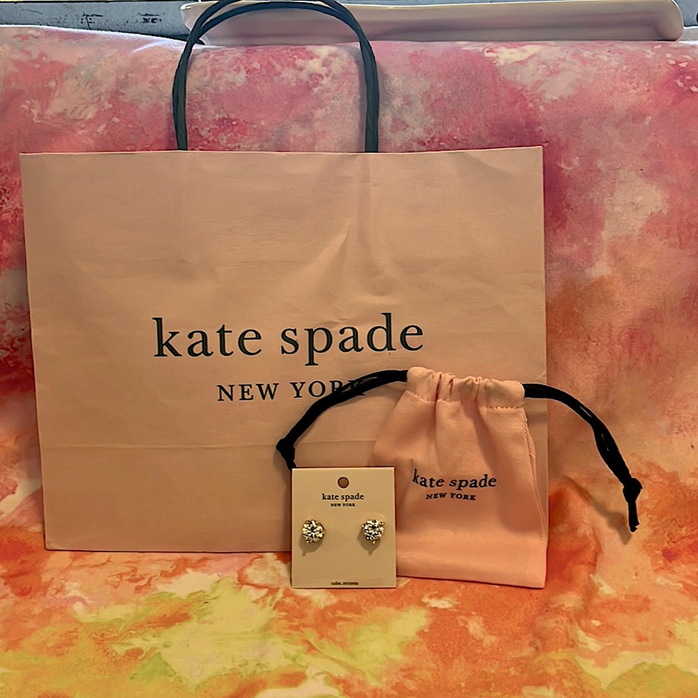 ✨Kate Spade New York Stud Earrings✨